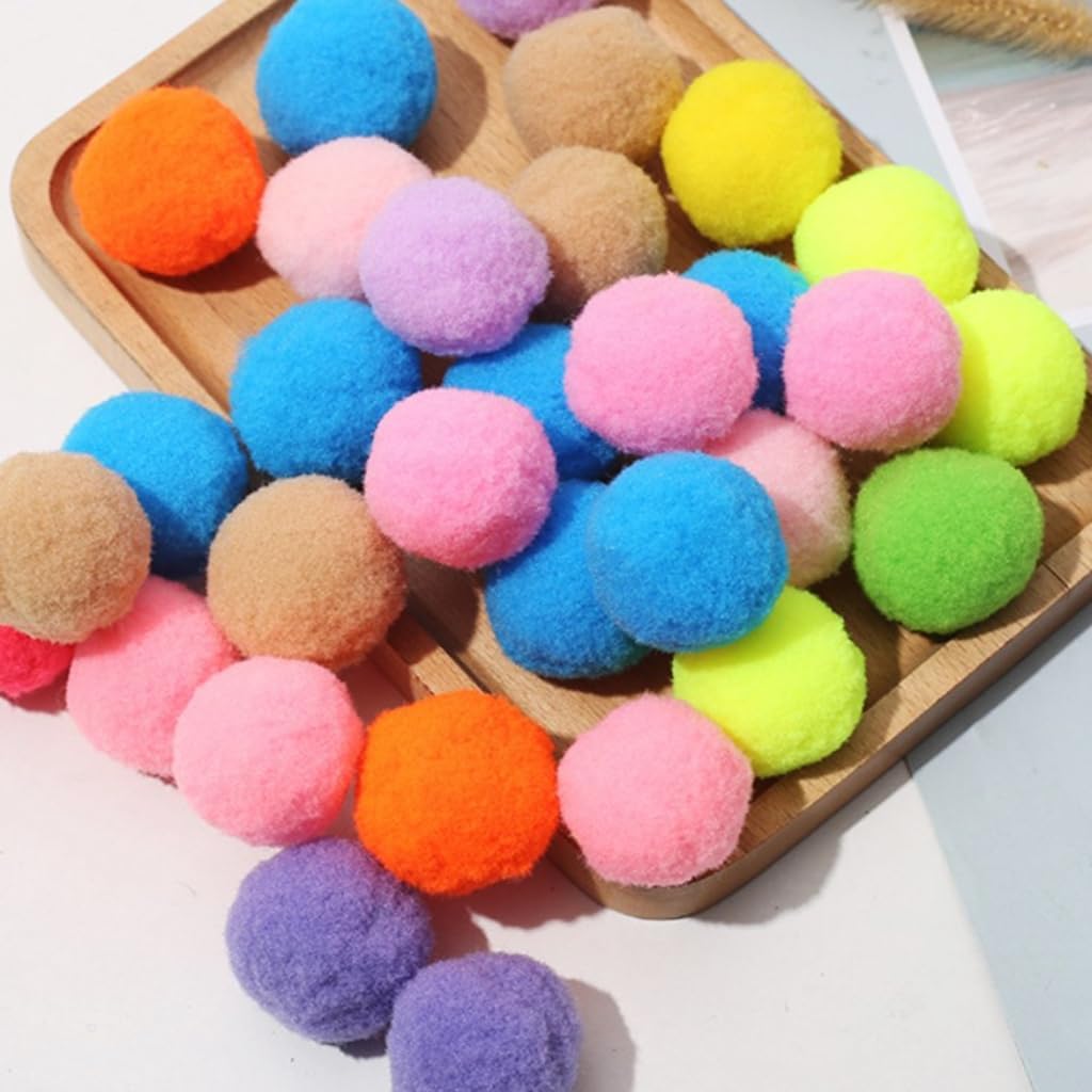 PomLauncher - Toy Launcher with 50 Soft Pom-Pom Balls