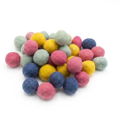 PawPoms™ — Handmade Woolen Cat Toy Balls